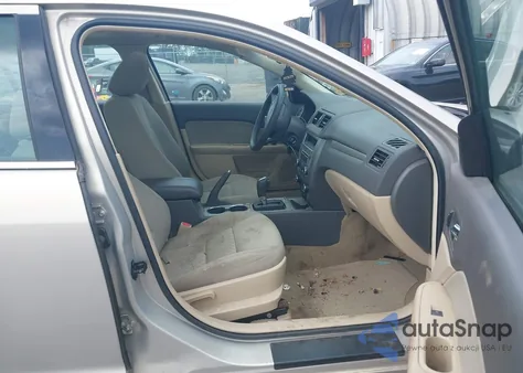 2010 Ford Fusion Se from USA, damaged, VIN 3FAHP0HA4AR413882